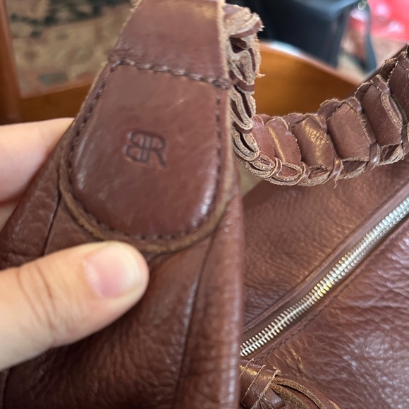 Banana Republic vintage brown leather hobo bag with tassel zipper - Picture 7 of 14